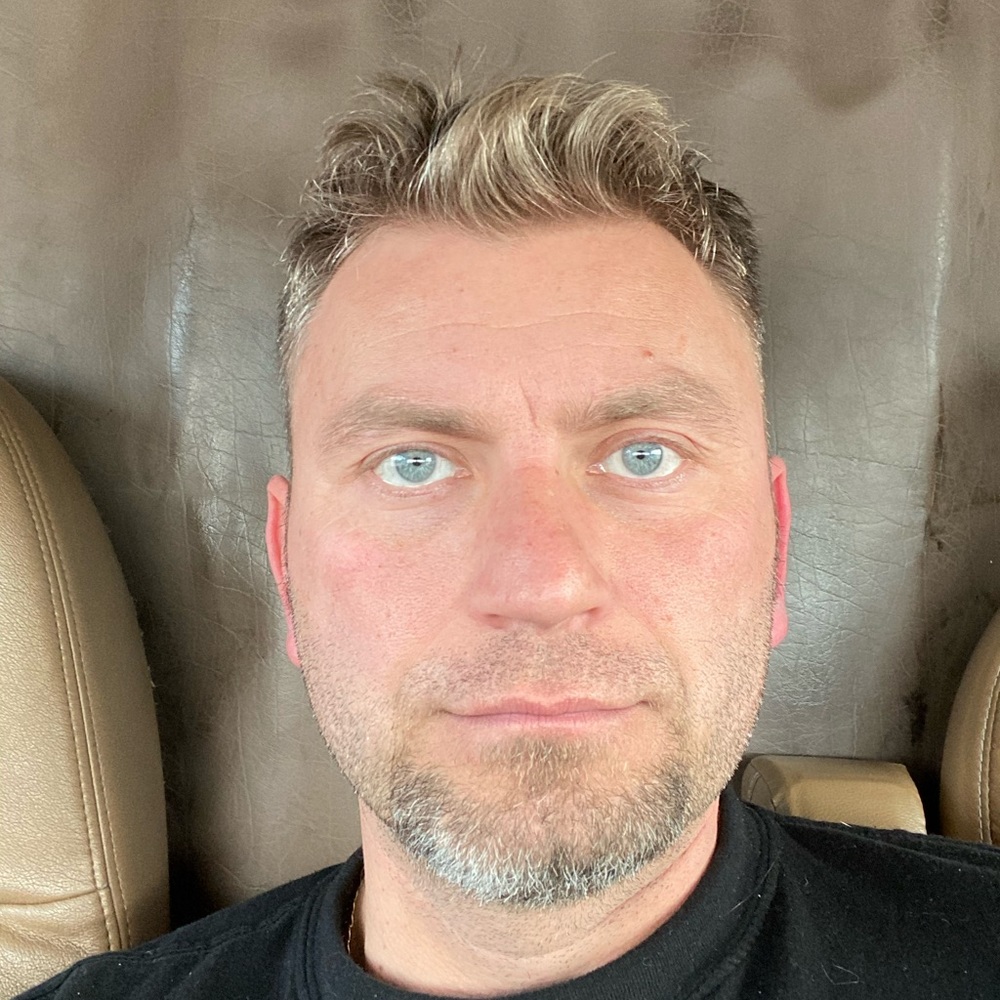 Meet your Posher, Greg